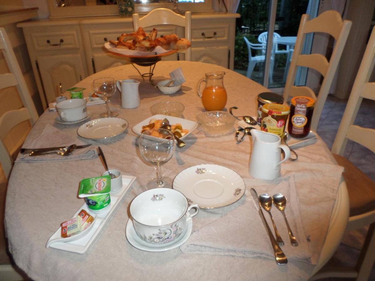 ساليرنيس Maison Mimosa المظهر الخارجي الصورة