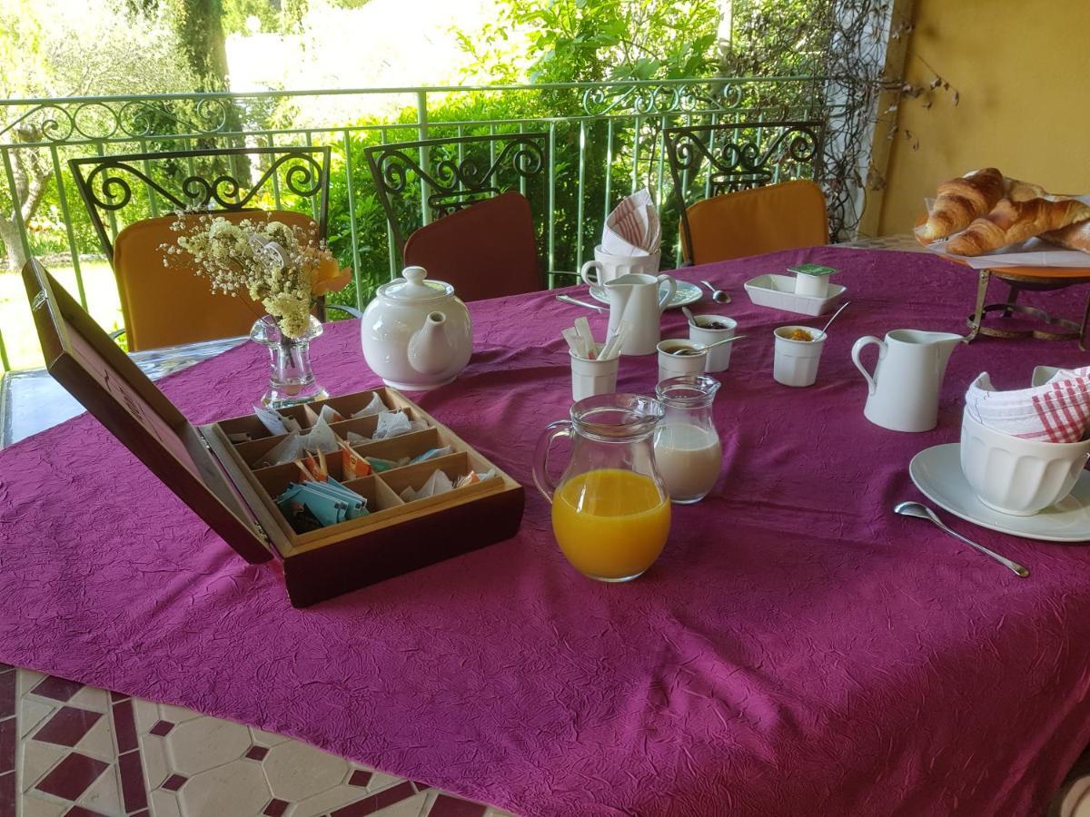 ساليرنيس Maison Mimosa المظهر الخارجي الصورة